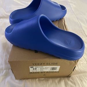 Yeezy Blue Slides 10